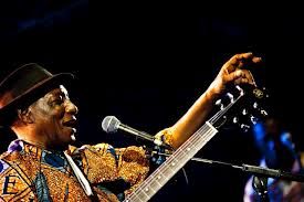 IL LEGGENDARIO MAESTRO DELL’AFRO-BEAT EBO TAYLOR FA BALLARE CITTA’ DELLA PIEVE