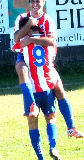 CALCIO, PRIMA VITTORIA (E IN TRASFERTA) PER IL CHIUSI DI ESPOSITO. VINCONO FUORI CASA ANCHE GLI AUTARCHICI DI SCARPELLI: TRIPLETTA DI FERI.