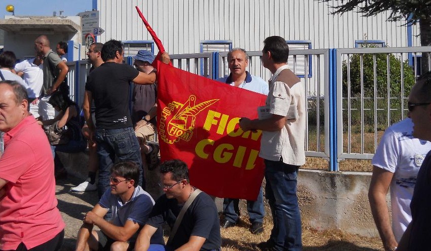 CGIL-CISL E UIL RILANCIANO LA VERTENZA TRASIMENO, DOMANI VOLANTINAGGIO E CONFERENZA A CASTIGLIONE DEL LAGO