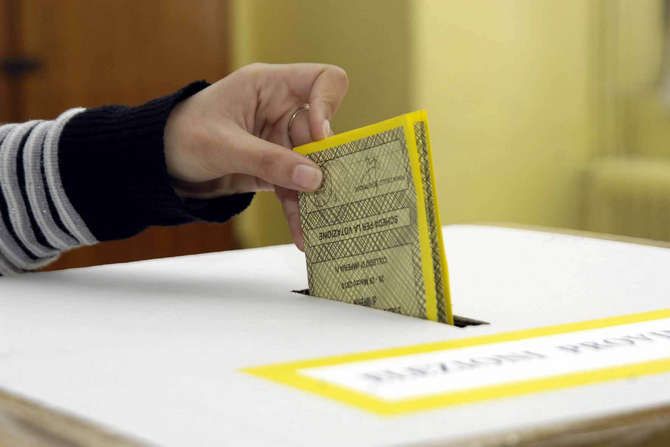 PRIMARIE PD, ECCO COME E’ ANDATA NEL SENESE. A SINALUNGA SCELTA RIMANDATA, SERVIRA’ IL BALLOTTAGGIO