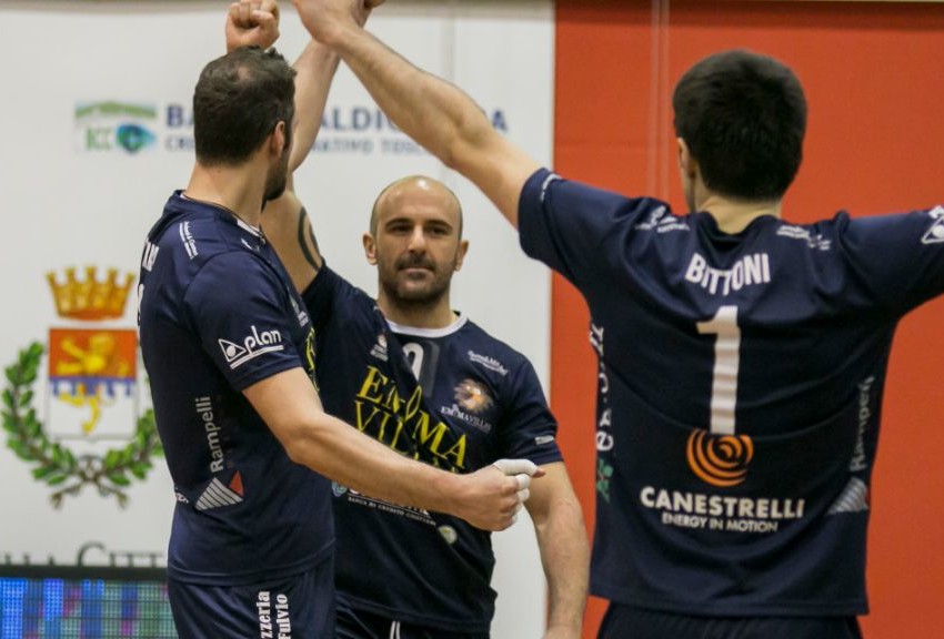 VOLLEY, LA EMMA VILLAS ATTENDE LA CAPOLISTA GROTTAZZOLINA. BRAGA SUONA LA CARICA