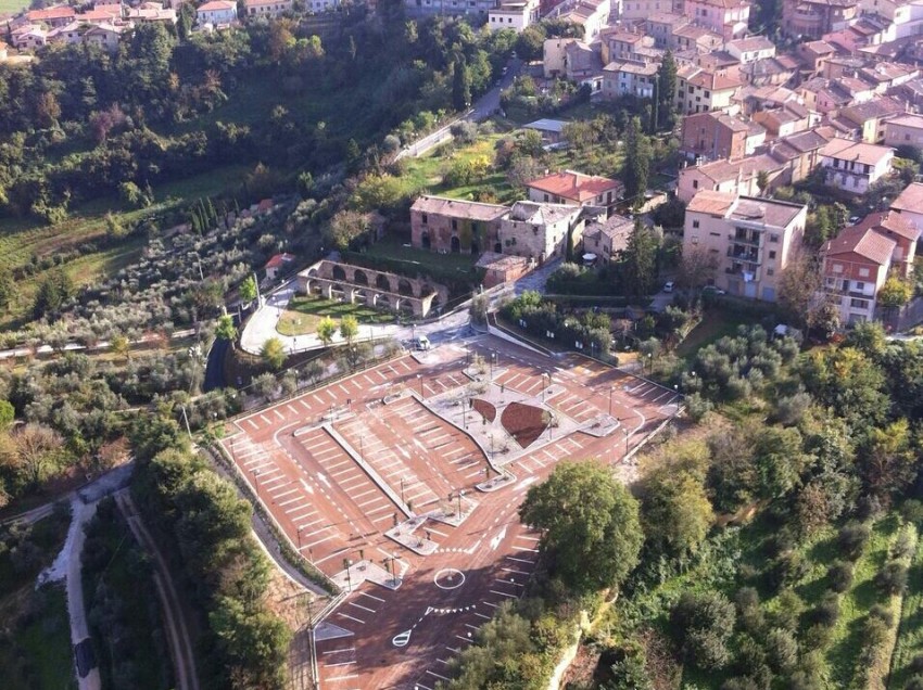 CHIUSI, PRONTO IL MEGAPOSTEGGIO DI PORTA LAVINIA. SABATO L’INAUGURAZIONE