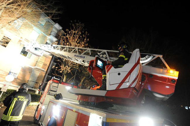 CHIUSI, INCENDIO IN UN CONDOMINIO ALLE BIFFE. EVACUATE 12 FAMIGLIE