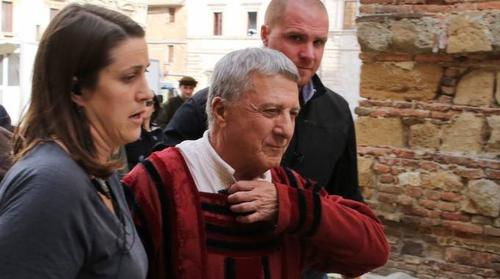 IL PATRIARCA DUSTIN HOFFMAN A MONTEPULCIANO. E ORA LA TROUPE DE “I MEDICI” SI SPOSTA A SAN QUIRICO