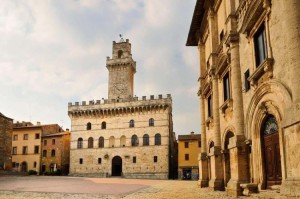 montepulciano piazza