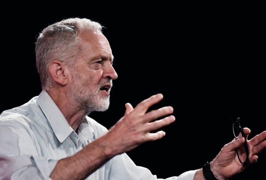 MA CHI E’ QUESTO CORBYN? MEGLIO LUI DI RENZI E GRILLO. ECCO PERCHE’…