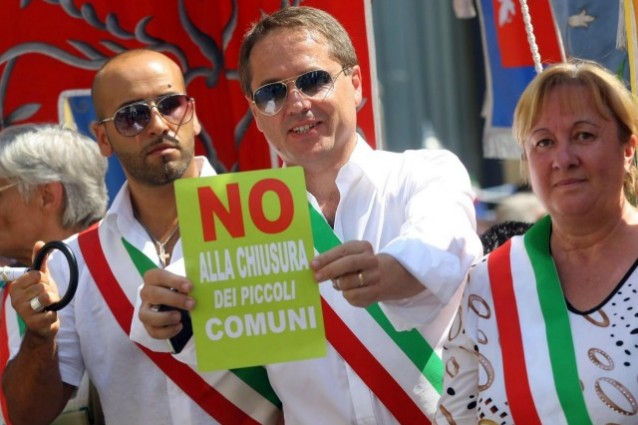 LA RIVOLTA DEI PICCOLI COMUNI: IN PROVINCIA DI SIENA 13 SINDACI DICONO NO ALLE FUSIONI PER DECRETO