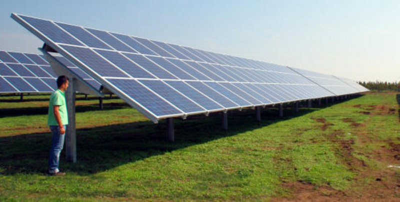 CHE FARE DELL’EX CENTRO CARNI? PERCHE’ NON UN GRANDE PARCO FOTOVOLTAICO?