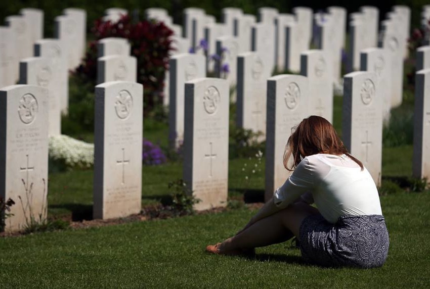 CHIUSI E LA LIBERAZIONE DELLA CITTA’: MOMENTI DI COMMOZIONE AL CIMITERO DI GUERRA DEGLI INGLESI