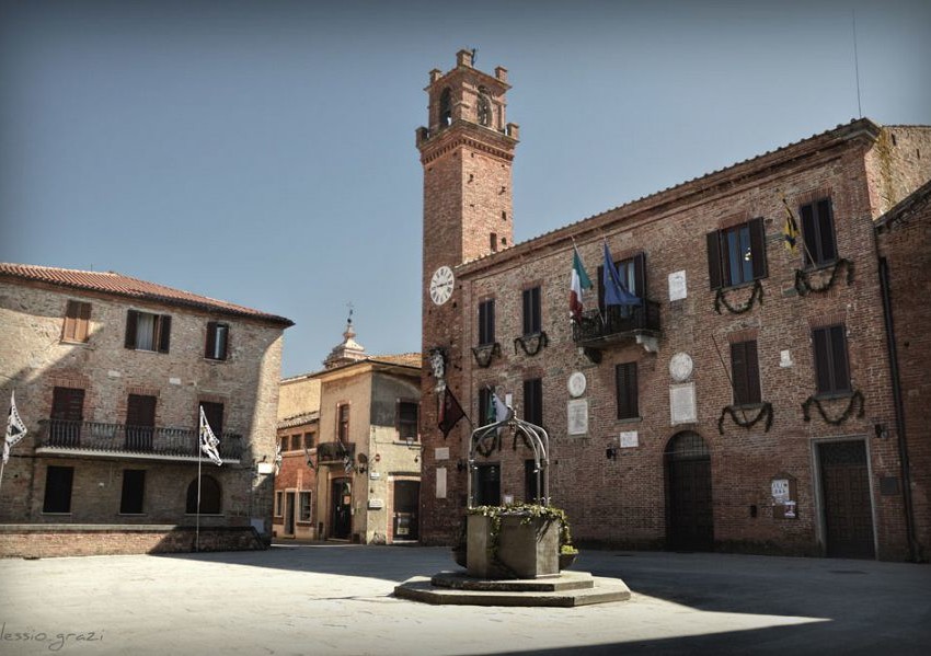 MONTEPULCIANO-TORRITA DI SIENA, IL DIBATTITO SULLA FUSIONE DEI COMUNI SI SCALDA