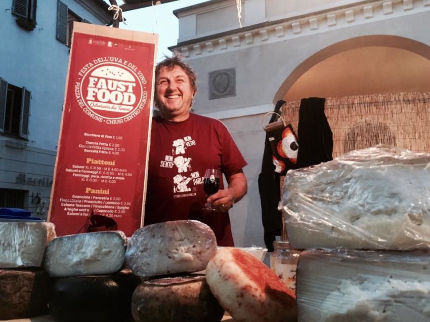 CHIUSI, LA FESTA DELL’UVA E DEL VINO E IL PARTICOLARISSIMO “FAUST FOOD” (STREET FOOD DI CASA NOSTRA)