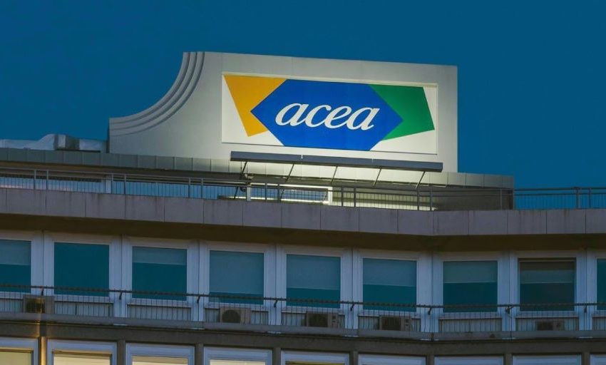 CHIUSI: ARRIVANO I COMUNISTI? ACEA ‘STRACCIA’ IL JOBS ACT NEL CONTRATTO AZIENDALE. IL COLOSSO HA IL VOLTO UMANO