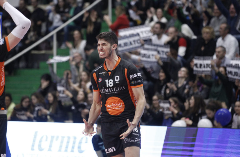 EMMA VILLAS, COMINCIA LA SFIDA CON SPOLETO PER SALIRE IN SUPERLEGA. UN SOGNO PARTITO DAL PALASPORT DI CHIUSI…