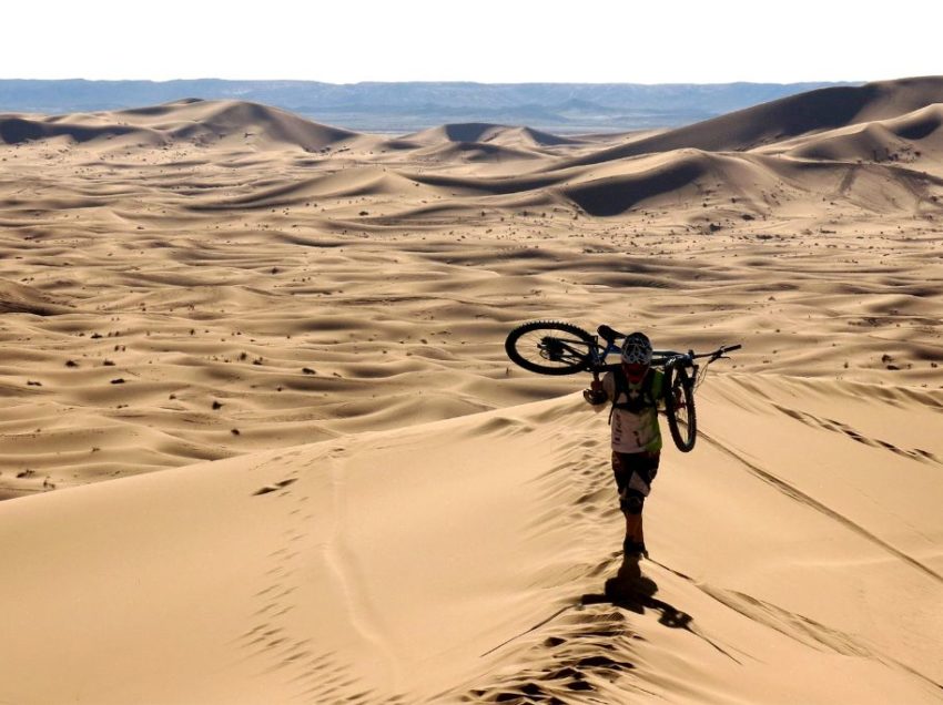 CHIUSI, BETTOLLINI RISPOLVERA LA PAROLA SINISTRA… MA CHE FATICA PEDALARE NEL DESERTO!