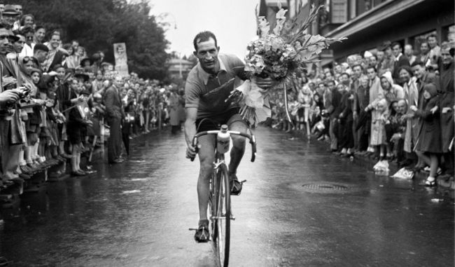 18 LUGLIO ’48, BARTALI IN GIALLO AL TOUR SALVA L’ITALIA DALLA GUERRA CIVILE