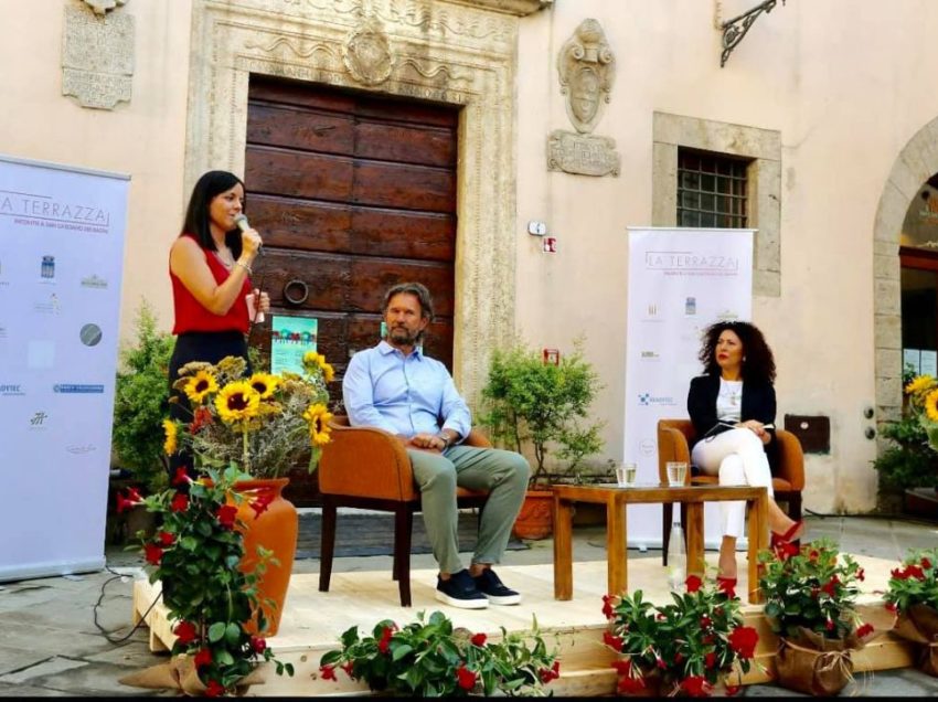 SAN CASCIANO: LA TERRAZZA DEI VIP (MA E’ QUELLA LA CULTURA GIUSTA?)