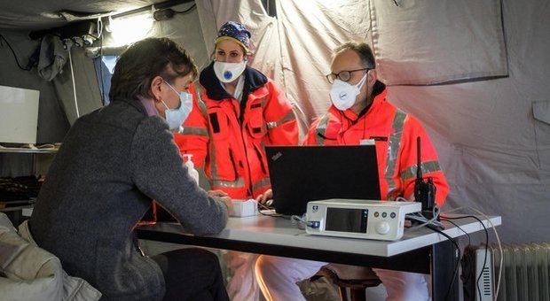 CORONAVIRUS: UN CASO A CITTA’ DELLA PIEVE. INTANTO A NOTTOLA ROSSI INAUGURA IL PRONTO SOCCORSO AMPLIATO E POTENZIATO