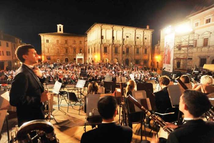 MONTEPULCIANO SALVA I SUOI EVENTI E LANCIA LA “RESISTENZA CULTURALE”. UN MESSAGGIO PER TUTTI