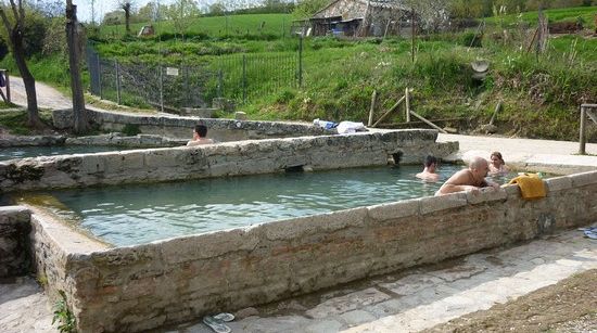 SAN CASCIANO, LE TERME RIAPRONO IL 10 LUGLIO. INTANTO IL COMUNE HA RIAPERTO I “VASCONI”