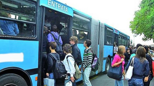 MISURE ANTICOVID: TOSCANA, ARRIVANO BUS AGGIUNTIVI PER GLI STUDENTI. E BETTOLLINI ANNUNCIA UN “PATTO” PER MISURE LOCALI A SOSTEGNO DELLE IMPRESE PENALIZZATE