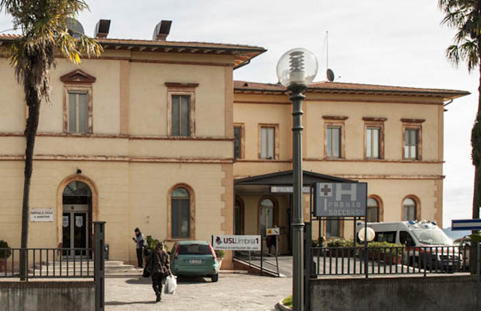 13 POSITIVI, FOCOLAIO COVID ALL’OSPEDALE DI CASTIGLIONE DEL LAGO