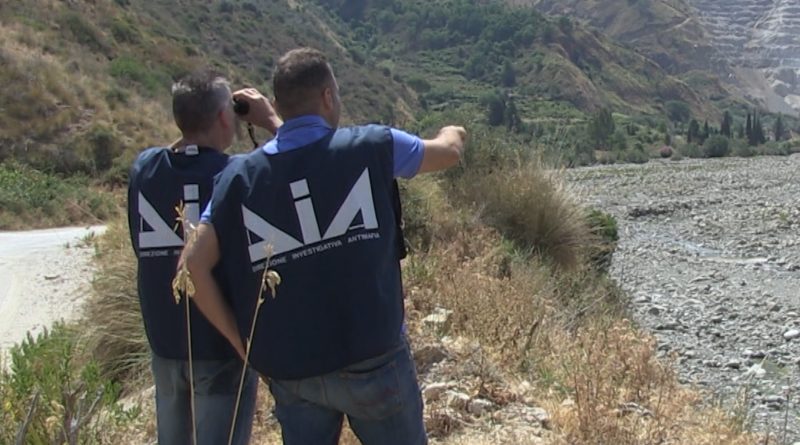 INFILTRAZIONI MAFIOSE N TOSCANA, 23 ARRESTI. RIFIUTI CONTAMINATI SOTTO UNA STRADA DELLA VALDELSA