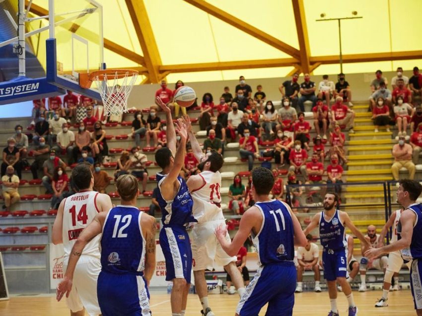 BASKET, FINALE PLAY OFF PER LA A2: LA SAN GIOBBE CHIUSI IMPATTA NELLA SERIE E PARTE PER AGRIGENTO