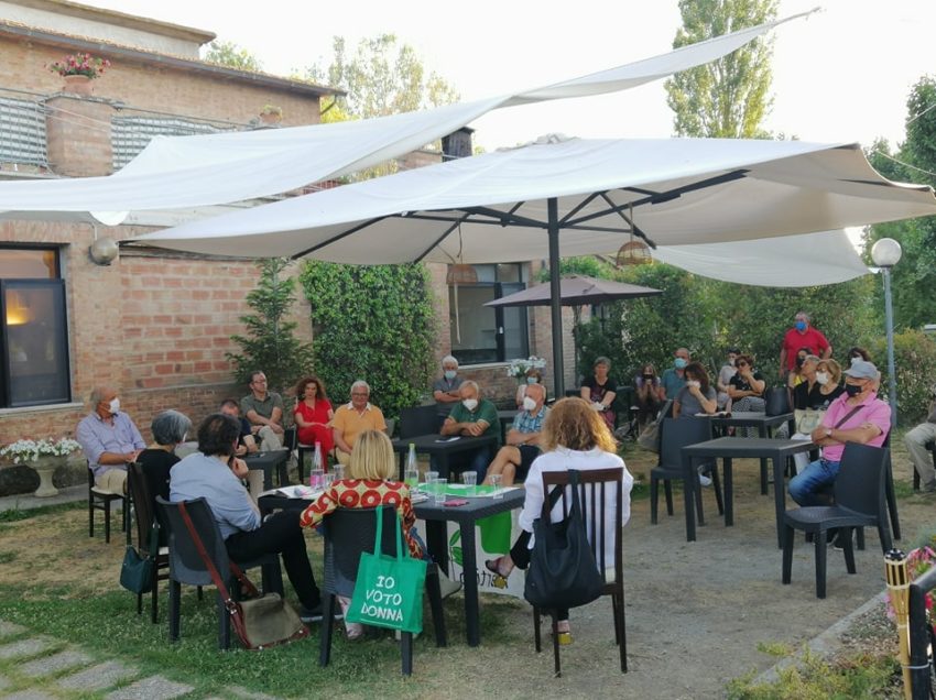 “STASERA CUCINI TU!” CHIUSI, IL PD PRESENTA UN LIBRO E DISCUTE DELLA CONDIZIONE DELLA DONNA