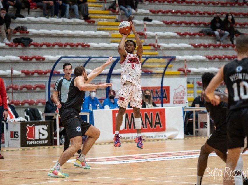 BASKET: FINALE ADRENALINICO, LA SAN GIOBBE CHIUSI TORNA A VINCERE.  WILSON RICOMINCIA A FARE… L’AMERICANO