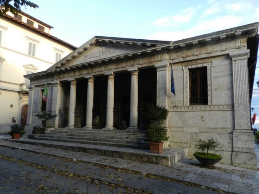 CHIUSI, BENE LA FIERA. E ANCHE I MUSEI PROPONGONO UN DICEMBRE SPECIALE