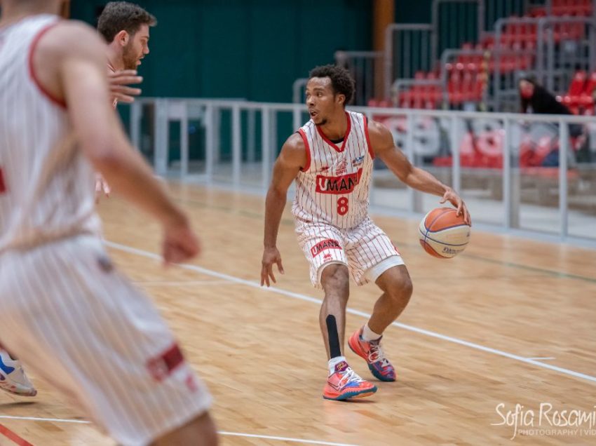 BASKET, UNA SAN GIOBBE DA URLO: RIMONTA E VITTORIA SU CHIETI, QUARTO POSTO CONSOLIDATO