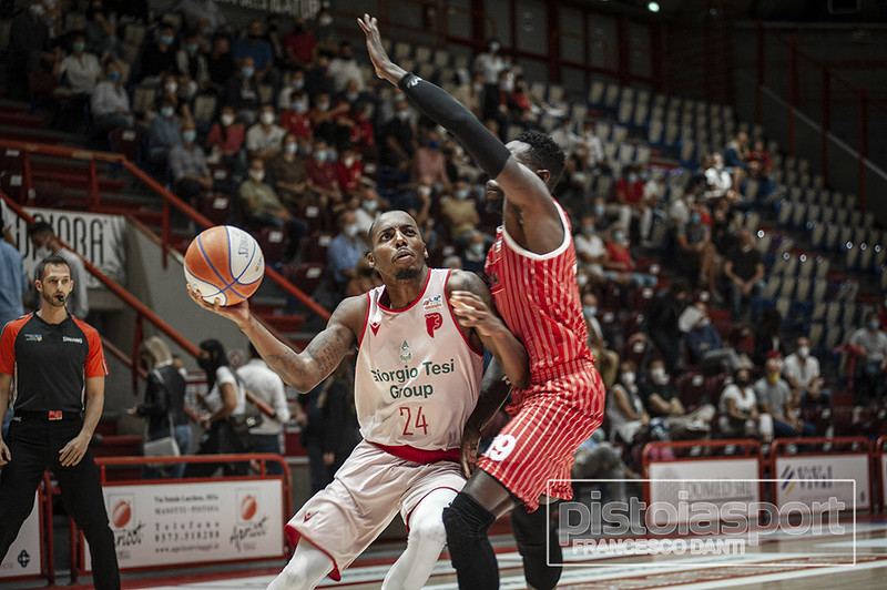 L’OROLOGIO BATTE FORTE, LA SAN GIOBBE CHIUSI VINCE ANCHE A PISTOIA. ADESSO I PLAY OFF: PRIMA SFIDA CONTRO TREVIGLIO