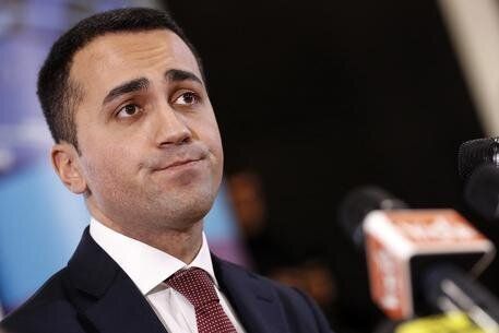 E DI MAIO SCOPRI’ CHE E’ MEGLIO FARE IL VICERE’ DEI BORBONI CHE IL MASANIELLO. LA PARABOLA INGLORIOSA DEI 5 STELLE