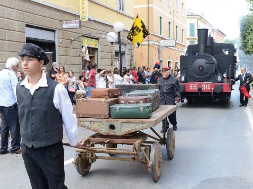 CHIUSI SCALO: “FESTA DEI RUZZI O SAGRA DELLO STINCO?” UNA AMARA RIFLESSIONE DI UN CONTRADAIOLO DELLA PRIMA ORA