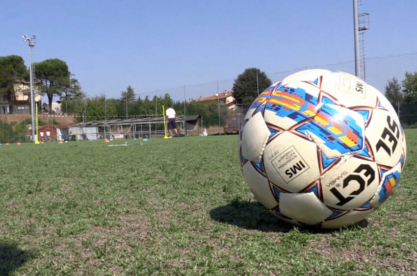 CALCIO: CHIUSI, UN CAMPIONATO CHE E’ UNA VIA CRUCIS