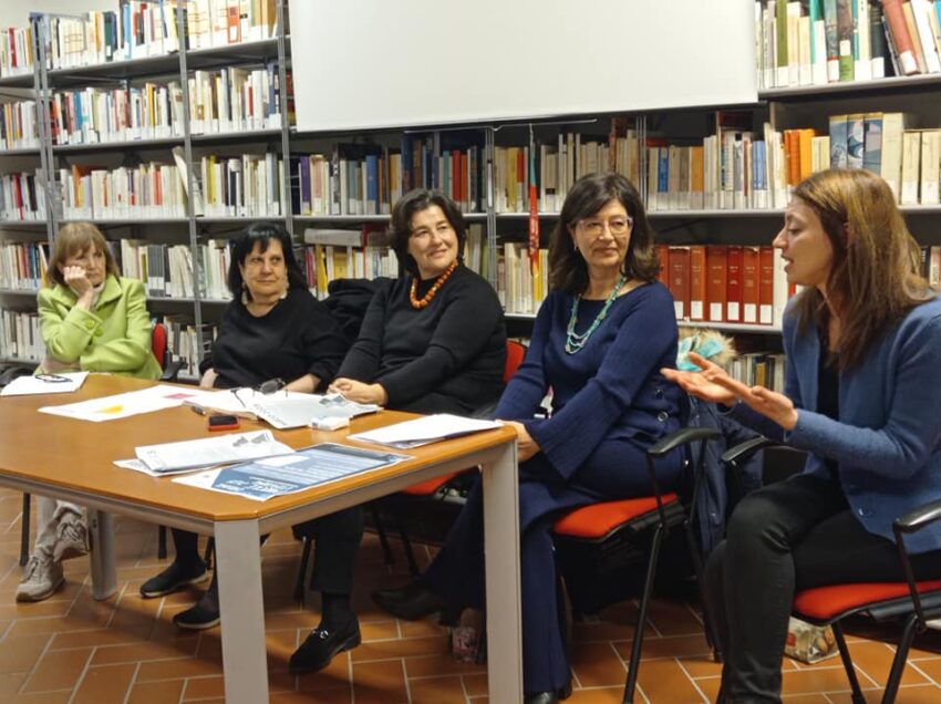 CHIUSI, UN LIBRO SULLE DONNE “DI CONFINE” APRE LE INIZIATIVE PER L’8 MARZO