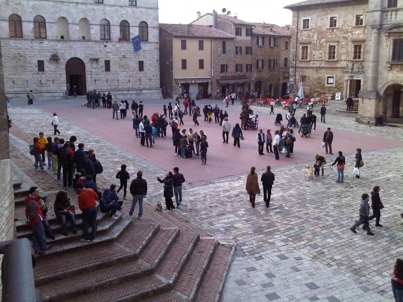 OVERTOURISM… TROPPI TURISTI. MONTEPULCIANO BOCCHEGGIA. COME SI TROVA UN EQUILIBRIO?