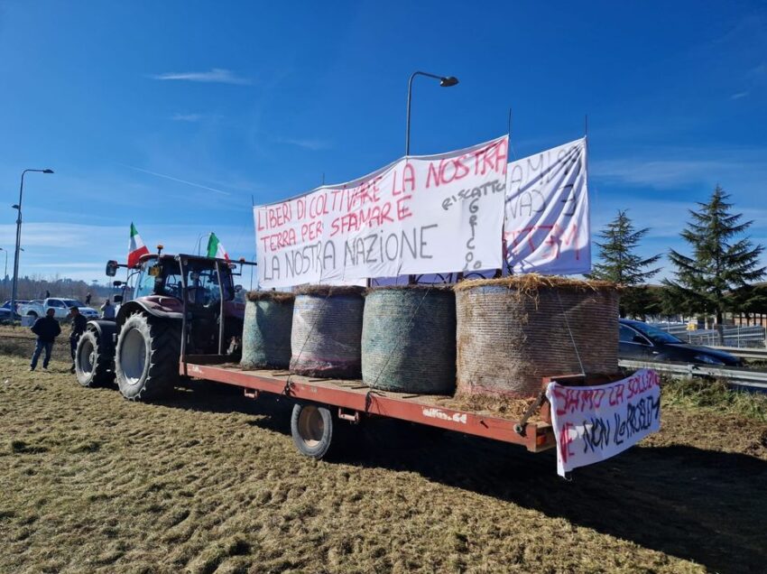 VALDICHIANA, LA SOLIDARIETA’ DEI SINDACI AGLI AGRICOLTORI IN LOTTA