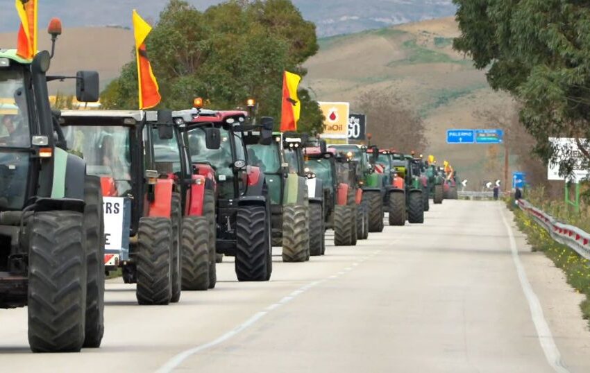 LA PROTESTA DEGLI AGRICOLTORI: IL 30 PRESIDIO AL CASELLO VALDICHIANA
