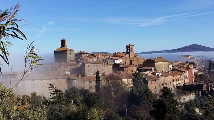 PANICALE: DUE RAGAZZINI SALVANO EX CARABINIERE DA UN INCENDIO