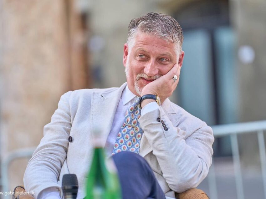 CHIUSI E LA QUESTIONE TOMBE ETRUSCHE NON VISITABILI: IL SINDACO SONNINI INVITI SUBITO IL NEO MINISTRO GIULI