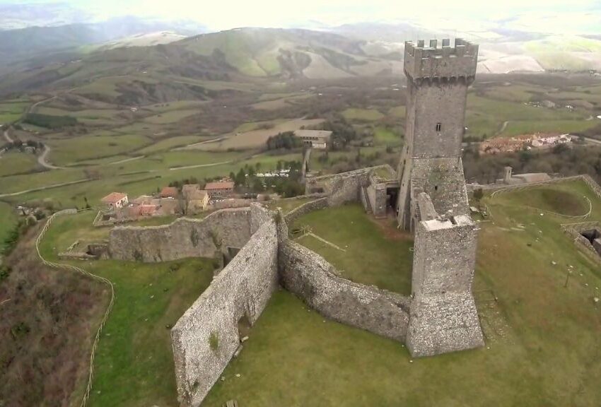 GHINO DI TACCO, GHINO DI PUNTA… RADICOFANI-FONTEBELVERDE, QUANDO OLTRE LA PARTITA C’E’ DI PIU’