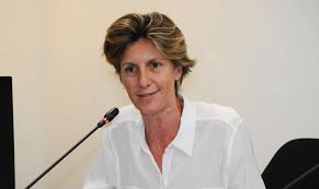CHIUSI, LUNEDI’ 14 INCONTRO CON LA DEPUTATA EUROPEA PD CAMILLA LAURETI. QUALCHE DOMANDINA SU RIARMO E BELLICISMO SARA’ IL CASO DI FARGLIELA