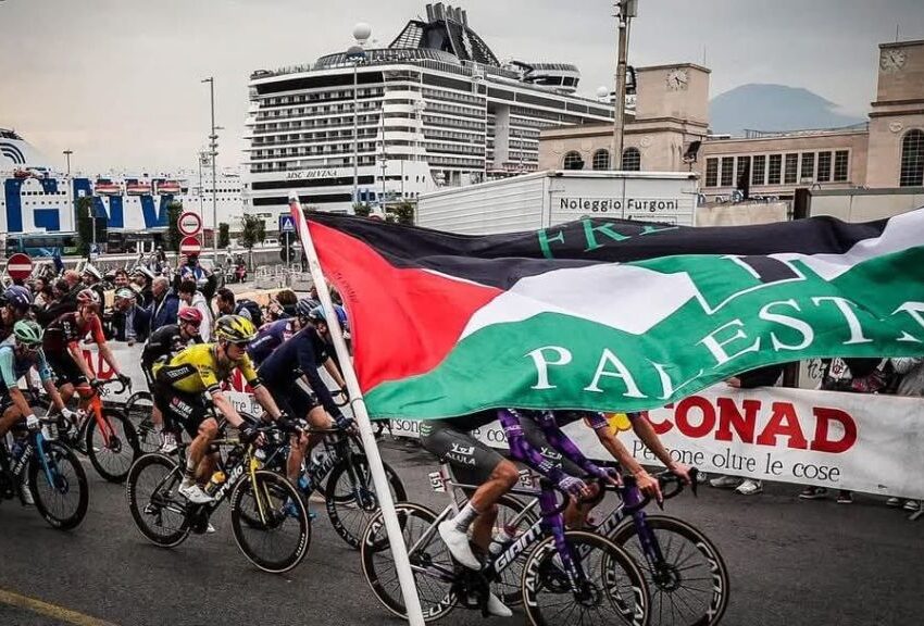 OGGI IL GIRO ARRIVA A SIENA. STRADE BIANCHE, ULISSI IN ROSA E BANDIERE PALESTINESI SUL PERCORSO
